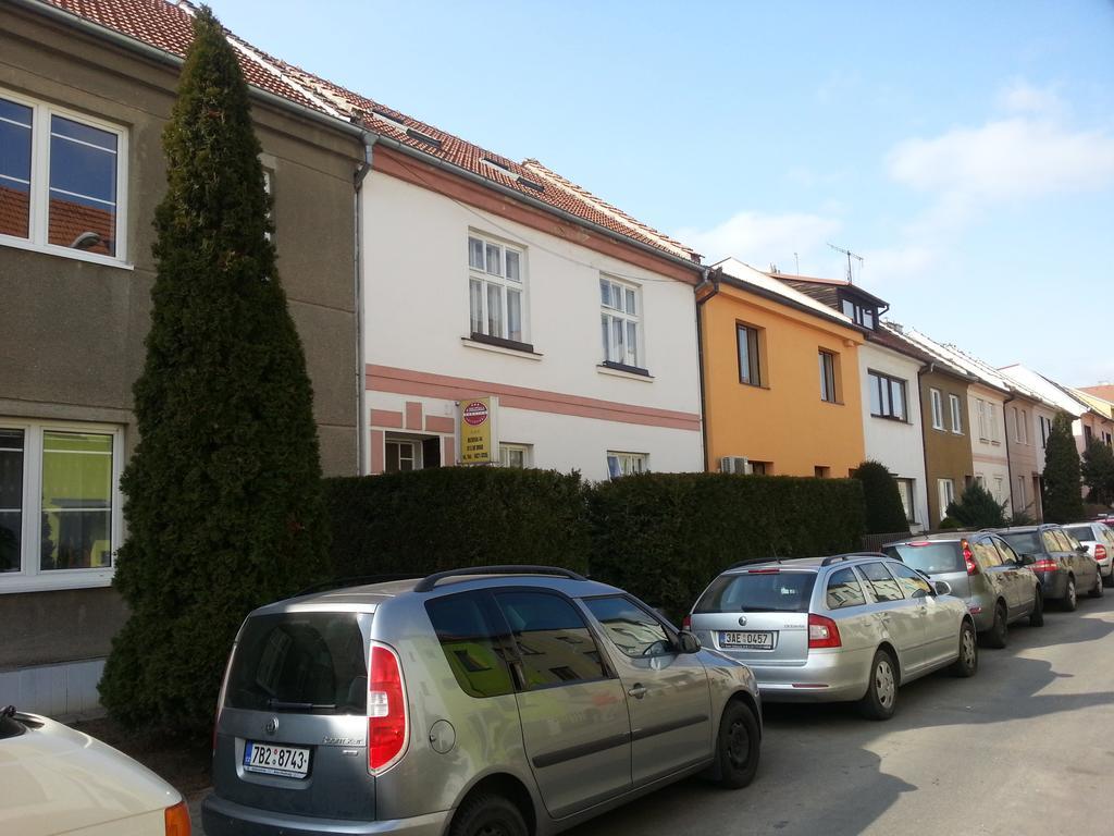 Pension U Dolezalu Brno Exterior foto